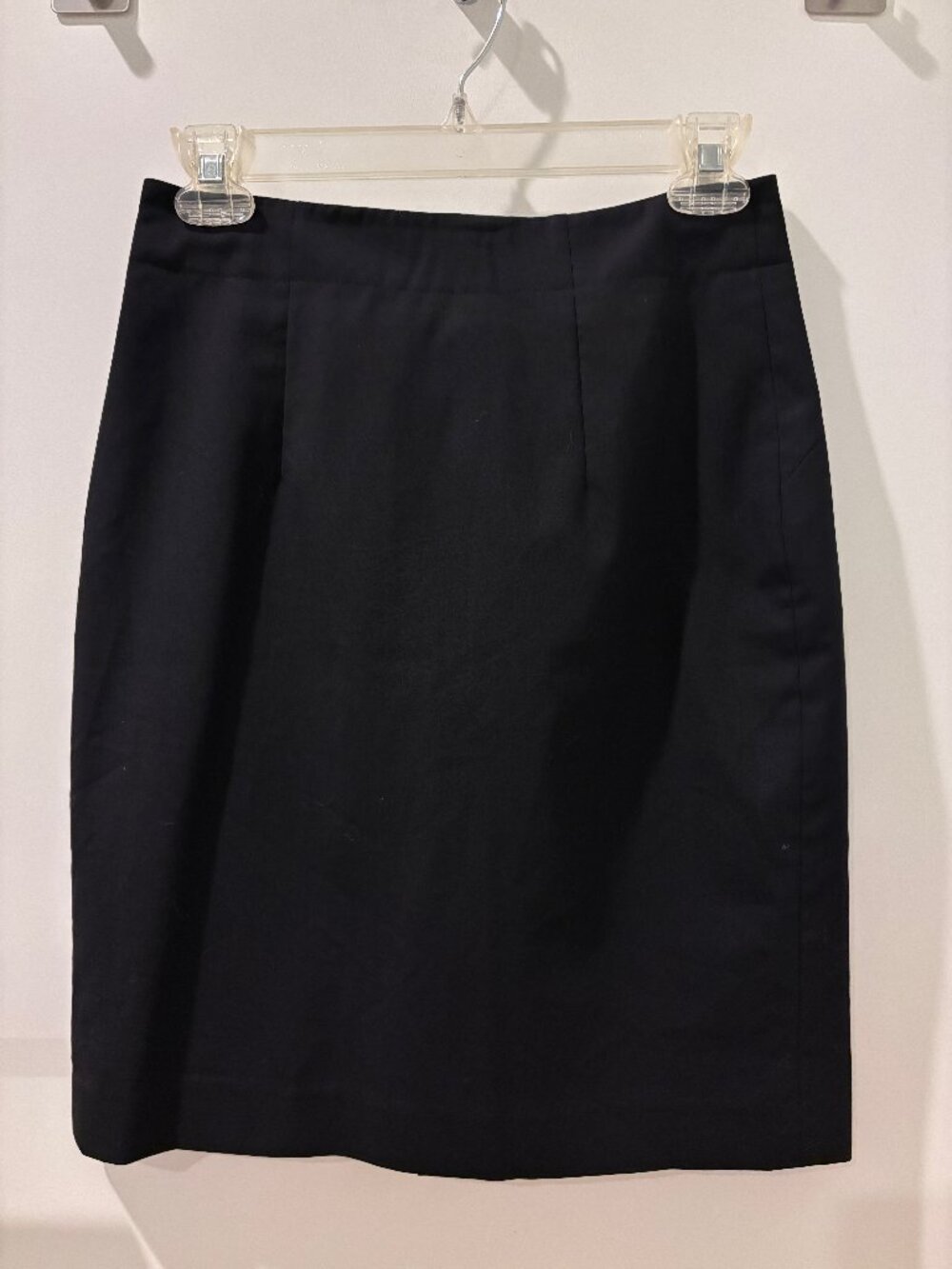 Banana Republic Factory Women's Classic Black Pencil Skirt Size 0 Knee Length